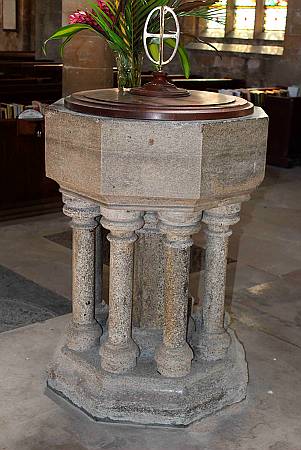 Algakirk - The Font